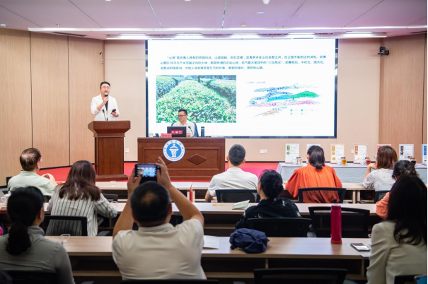 品茗听诗悟茶韵&nbsp;“东南周末讲坛”细述茶文化的千年传承与发展
