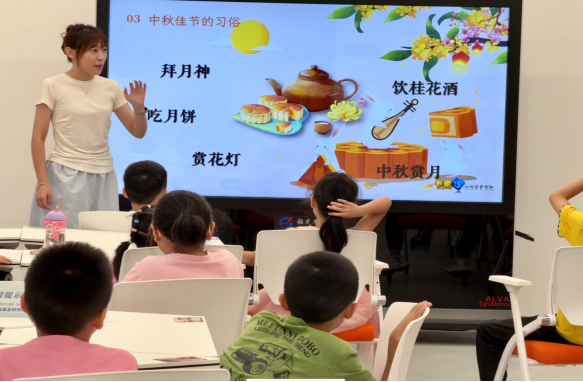 圆月满八闽 书香贺中秋省图书馆系列活动点亮百万读者中秋假期
